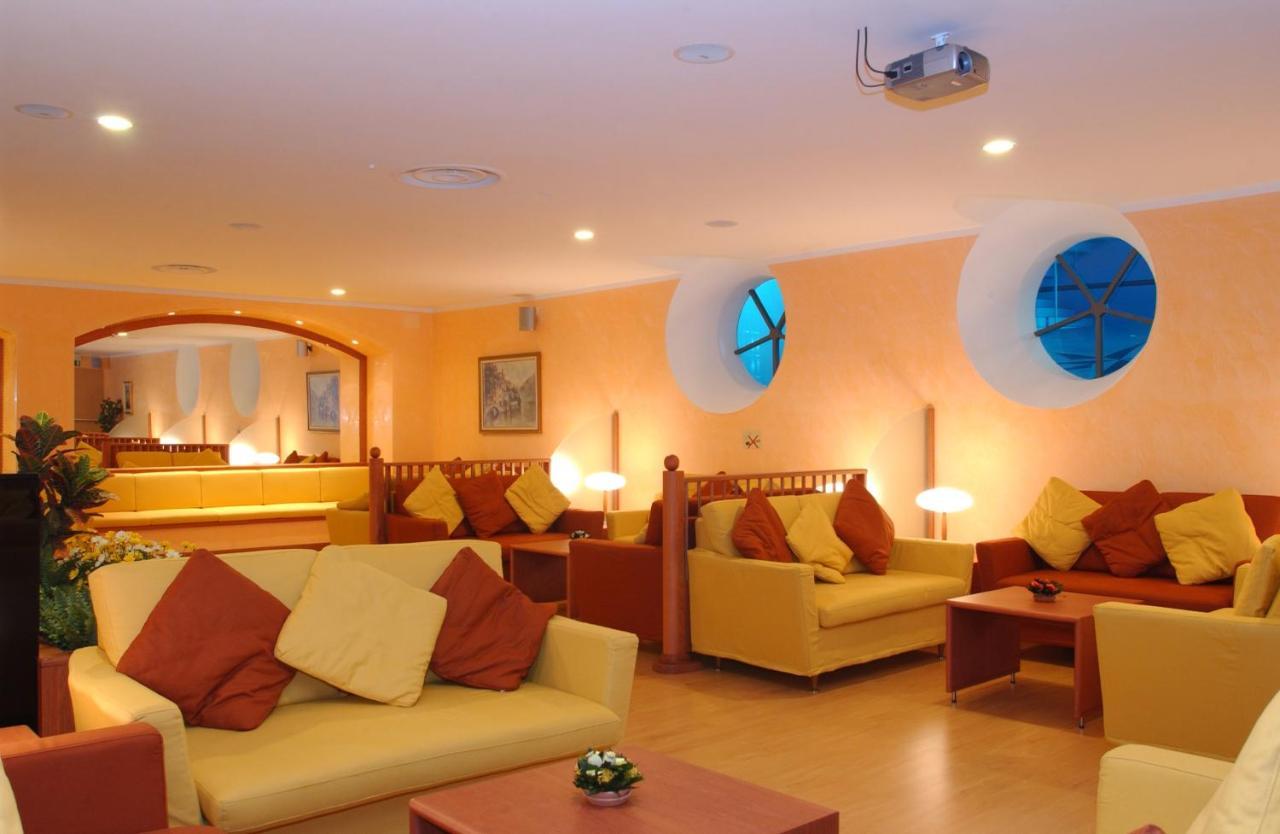 Hotel Florida Лимоне-суль-Гарда Экстерьер фото