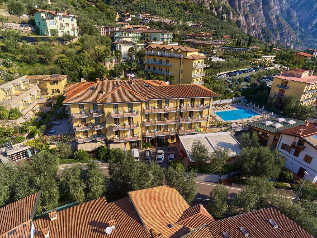 Hotel Florida Лимоне-суль-Гарда Экстерьер фото