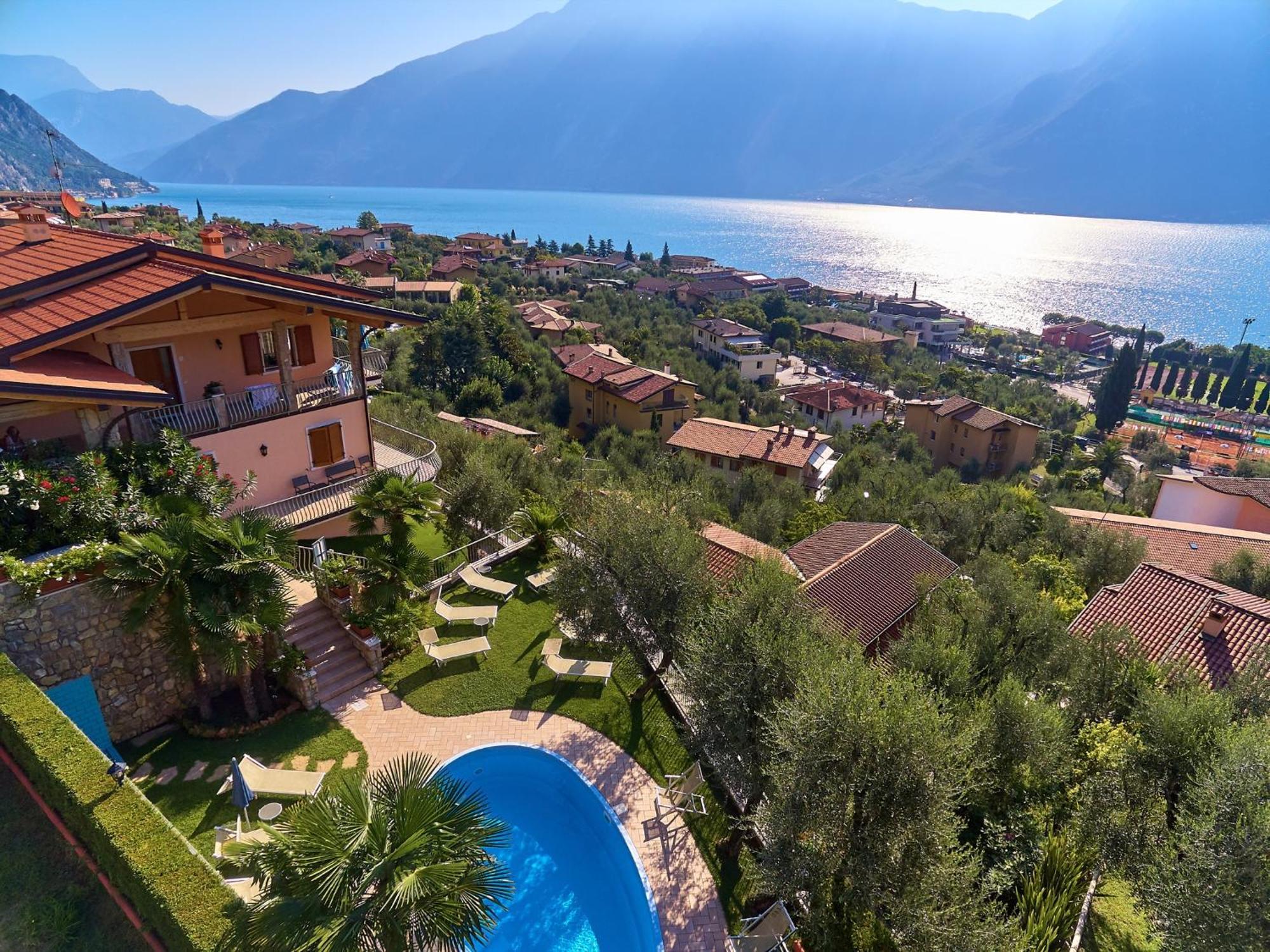 Hotel Florida Лимоне-суль-Гарда Номер фото