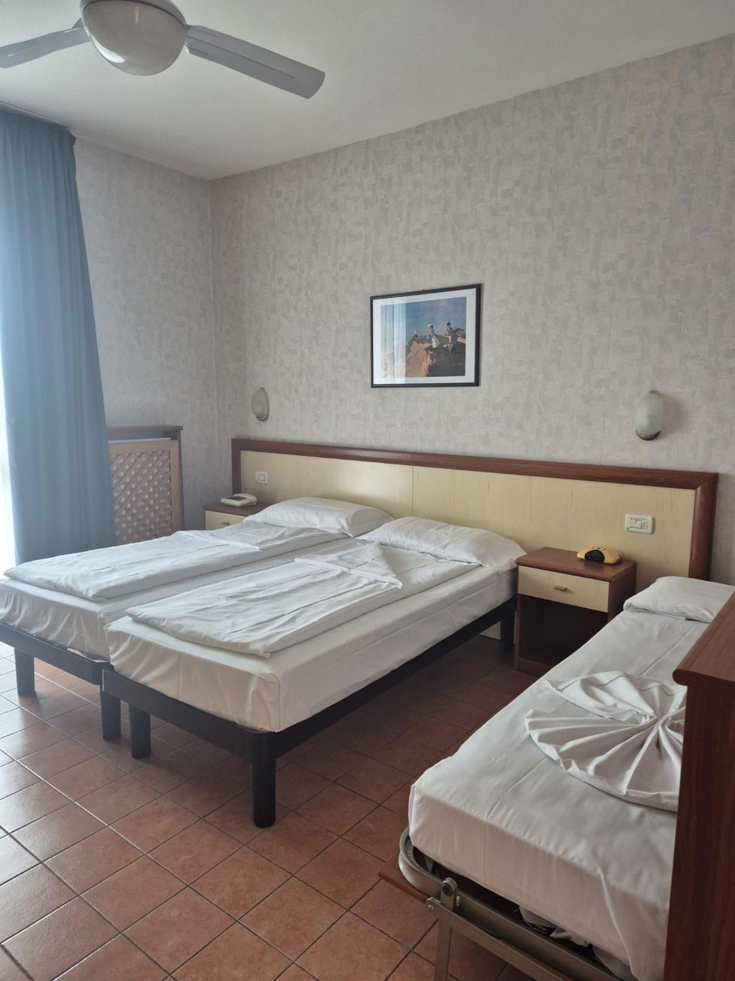 Hotel Florida Лимоне-суль-Гарда Экстерьер фото