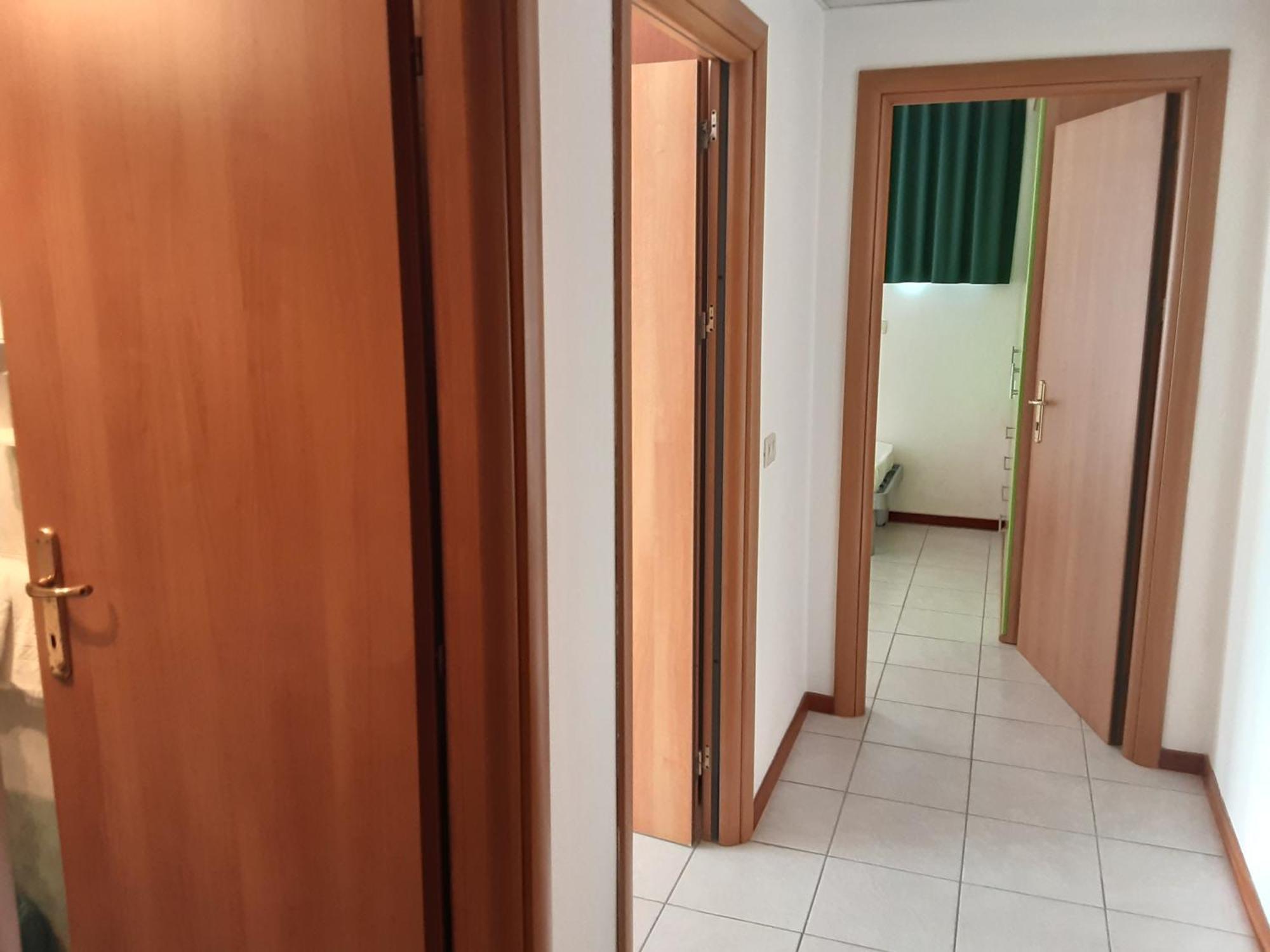 Hotel Florida Лимоне-суль-Гарда Экстерьер фото